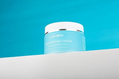 What’s the Best Moisturizer for Dry Skin That Keeps Your Skin Hydrated All Day
